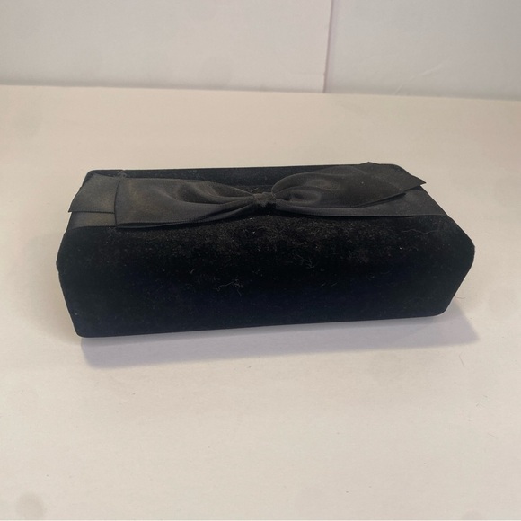 YSL Velvet 2008 Holiday Box with Satin Bow Top NEVER USED Eyeshadow & Lip Cream - Picture 4 of 9